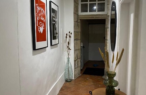 Autun Apartment | Cozy Studio & Apartment Near Cathedral - Rated 9.2 by Guests