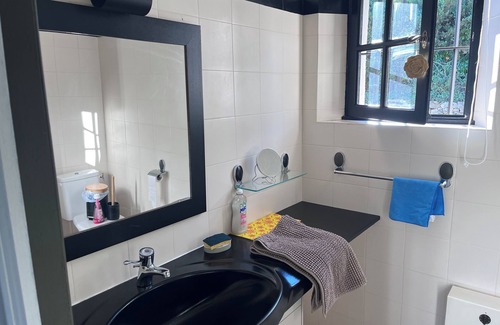 Peymeinade Bed & Breakfast | Relaxing Studio for Two in Peaceful Peymeinade