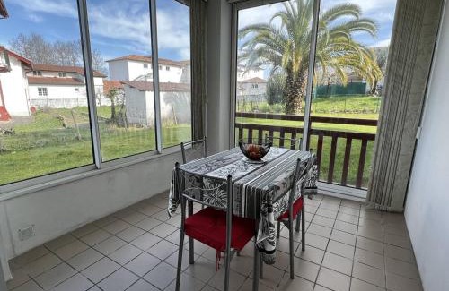 Cambo-les-Bains Apartment | Cozy Studio with Terrace in Cambo-les-Bains, Pet Friendly