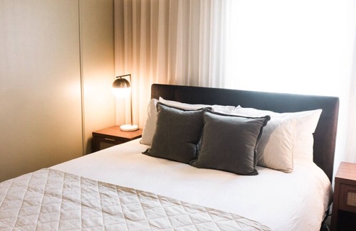 Magog Apartment | Studio 21 charm and comfort in the heart of Magog