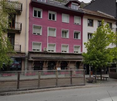 Modane Apartment | Cozy Studio 21 M2 with Pet and Child-Friendly Perks
