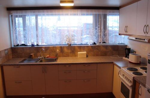 Reydarfjoerdur Hotel | Cozy Studio 22: Family-Friendly Getaway with Dining Options