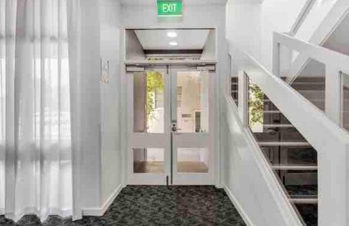 Adelaide Central Business District Apartment | Discover Studio 247 Gouger: A City Escape with Great Value