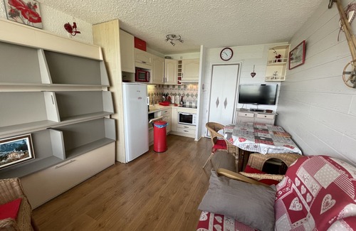 Pra Loup Apartment | Stylish Studio in Praloup 1600 - Guest Rated 10/10