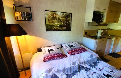 La Clusaz Apartment | Budget-Friendly Studio Les Helianthes for Families