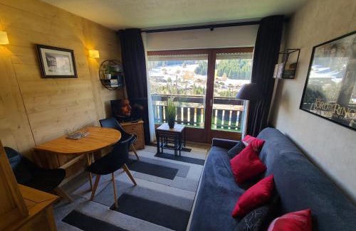 La Clusaz Apartment | Budget-Friendly Studio Les Helianthes for Families