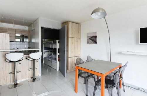 Pornichet Apartment | Cozy Studio for 4 Near the Beach - Pet & Child Friendly