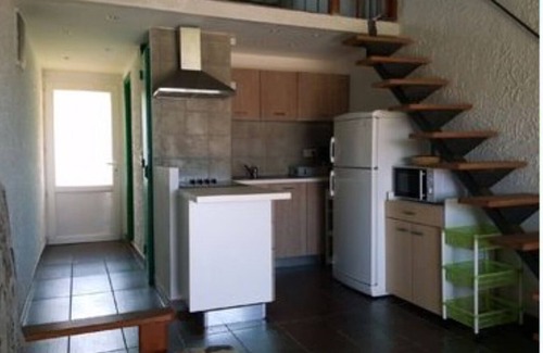 Bravone Apartment | Oceanfront Studio 3: Top-Rated Retreat by the Beach