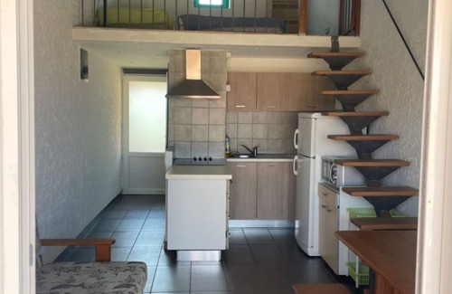 Bravone Apartment | Oceanfront Studio 3: Top-Rated Retreat by the Beach