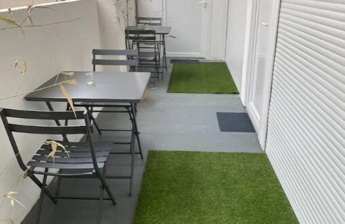 Millau Apartment | Cosy Studio 3 Coin Nuit in Vibrant City Center