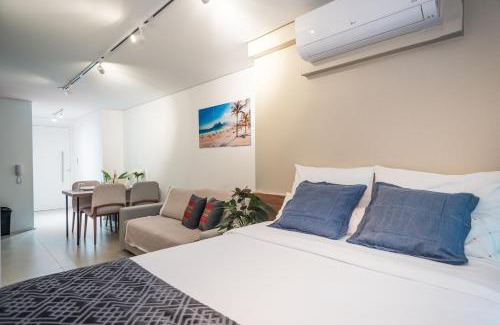 Vila Nova Conceicao Apartment | Stylish Studio Near Parque Ibirapuera with Hot Tub