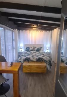 Old Place Apartment | Studio 39