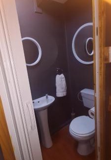 Old Place Apartment | Studio 39