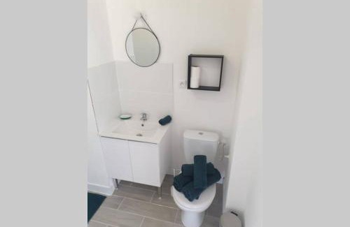 Plein Sud Apartment | Stylish Studio 4 Henriville with High Guest Ratings