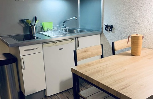 Risoul Apartment | Cozy Studio for 4 with Ski-In Access and Lake Views
