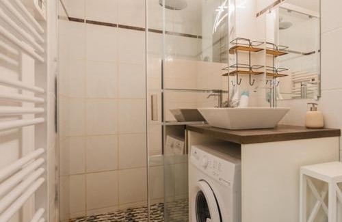 Cauterets Apartment | Family-Friendly Studio Steps from Petit Vignemale Gondola