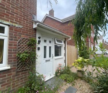 Seaford Apartment | Discover Studio 40 in Seaford - Guest Rated 8.5/10