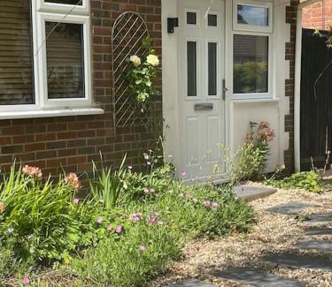Seaford Apartment | Discover Studio 40 in Seaford - Guest Rated 8.5/10