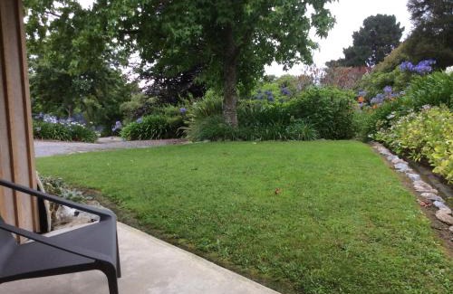 Richmond Apartment | Stylish Studio 411: A Guest-Rated 9.2/10 Experience