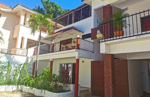 Los Brazos Apartment | Cozy Studio with Kitchen Just Steps from the Beach