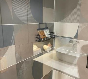 Krzyki Apartment | Child-Friendly Studio 54: Guest Rated 10/10 Experience
