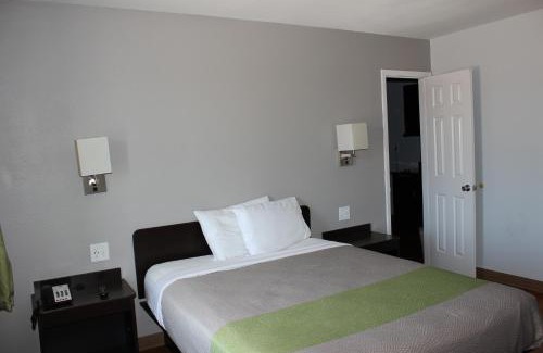 Abilene Hotel | Pet-Friendly Stay at Studio 6 Abilene, TX East