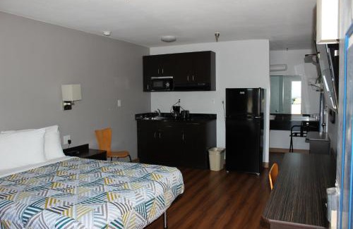 Abilene Hotel | Pet-Friendly Stay at Studio 6 Abilene, TX East
