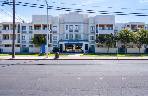 Concord Hotel | Pet-Friendly Retreat at Studio 6 in Concord, CA
