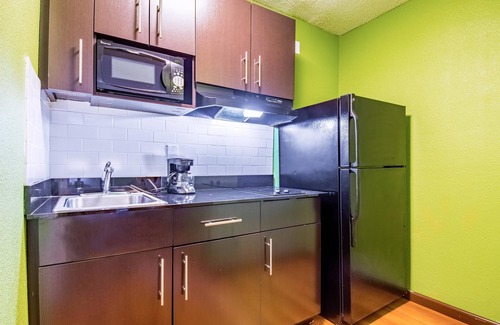 Cypress Hotel | Cozy Studio 6 Cypress: Pool, Spa & Family-Friendly Fun