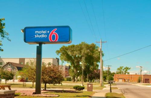 Elkhart Hotel | Pet-Friendly Studio 6 in Elkhart, IN for Family Getaways