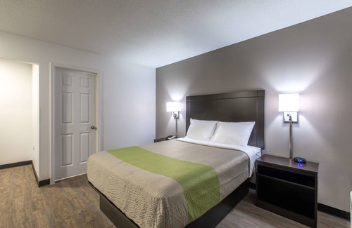 Conestee Hotel | Convenient Studio 6 Greenville, SC - I-85 Near Downtown