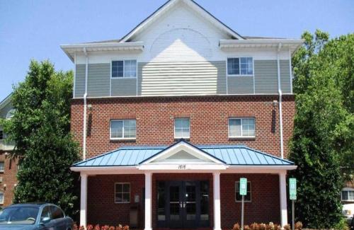 Coliseum Central Hotel | Cozy Studio 6 - Hampton, VA near Langley AFB Area