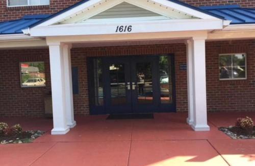 Coliseum Central Hotel | Cozy Studio 6 - Hampton, VA near Langley AFB Area