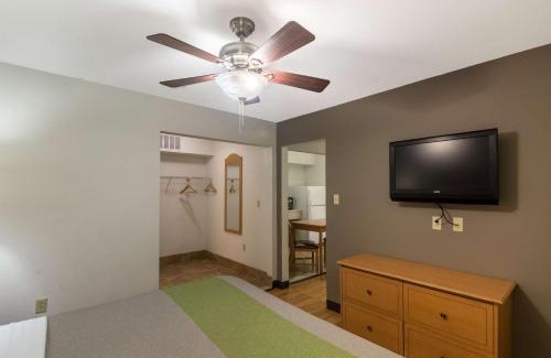Lubbock Hotel | Comfortable Stay at Studio 6-Lubbock near Medical Center