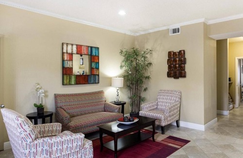 Luling Hotel | Budget-Friendly Studio 6 Luling, LA with Family Amenities