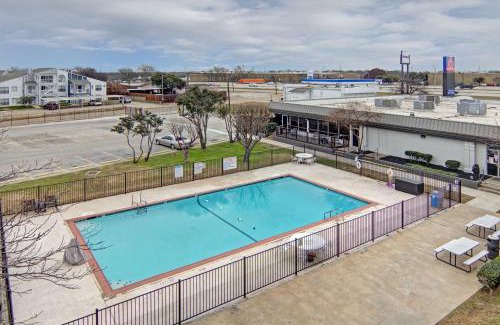 Mesquite Hotel | Budget-Friendly Stay at Studio 6 Mesquite, TX Town East