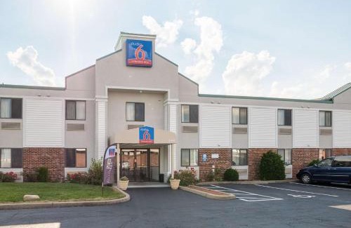 Miamisburg Hotel | Cozy Studio 6 - Miamisburg, OH with Family & Pet Amenities