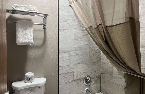 Ogden Hotel | Comfortable Stay at Studio 6 Ogden, UT – Kitchen & Breakfast
