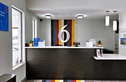 Ogden Hotel | Pet Friendly Studio 6 Ogden, UT: Ideal for Families