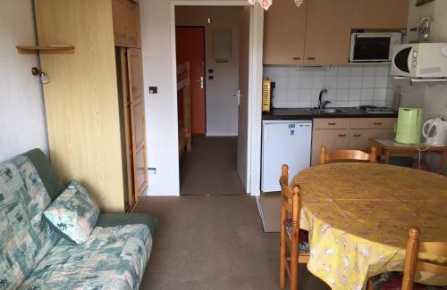 La Joue du Loup Apartment | Comfortable Studio for 6 at Les Fontettes, La Joue du Loup