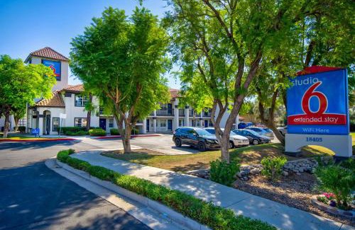 Deer Valley Hotel | Pet Friendly Studio 6 in Phoenix's Deer Valley Area