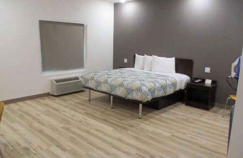 Port Allen Hotel | Convenient Studio 6-Port Allen: Pet Friendly & Family Ready