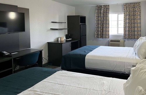 Delano Hotel | Relaxing Studio 6 Suites in Delano, CA with Great Amenities