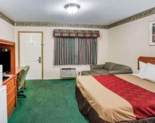 Downtown Vancouver Hotel | Budget-Friendly Econo Lodge with Pet and Child Amenities