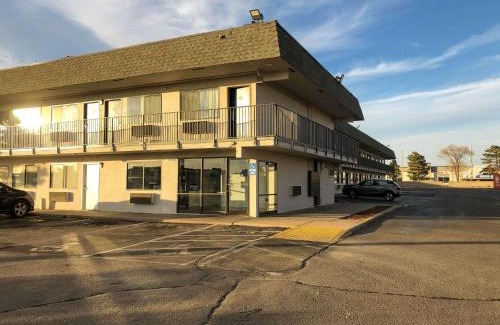 Wichita Hotel | Pet-Friendly Studio 6 Wichita, KS – Close to the Airport