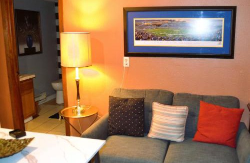 Grand Forks Apartment | Family-Friendly Studio 7 in Grand Forks with Kitchen Amenities