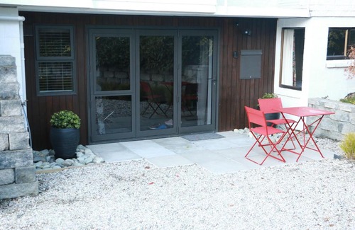 Kelvin Heights House | Explore STUDIO@746: 4-Star, Wheelchair Accessible Retreat
