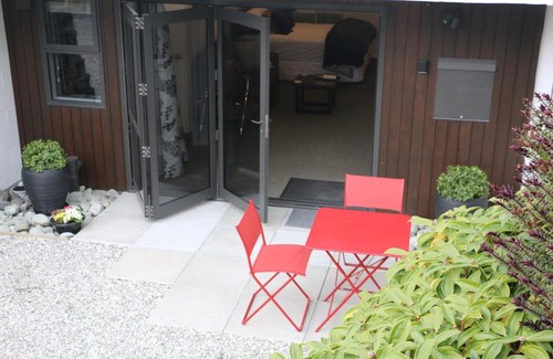Kelvin Heights House | Explore STUDIO@746: 4-Star, Wheelchair Accessible Retreat