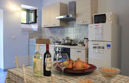 Gianola House | Cozy Studio Steps from the Ocean with Pet-Friendly Options
