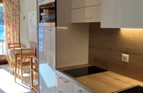 Saint-Etienne-de-Tinee Apartment | Cozy Studio Auron - Hailstones with Pool & Breakfast